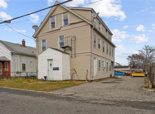 40 Ashburne St, Pawtucket, RI 02861
