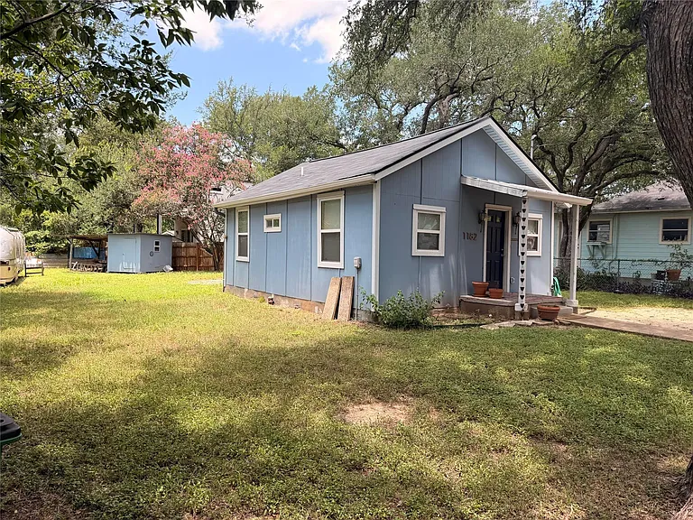 1182 Pandora St — Photo 18