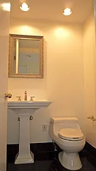 Rented by R New York