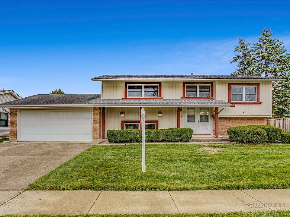 1st image of 1241 Somerset Ln