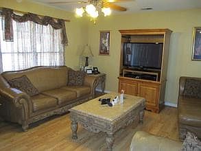 2nd image of 106 Milford Pnes