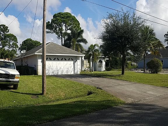 3rd image of 1801 SW Penrose Ave