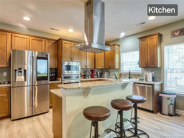 401 Calvert St — Photo 2