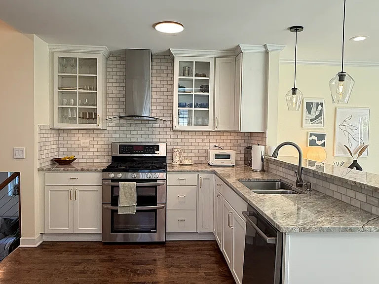 315 N Linden St — Photo 5