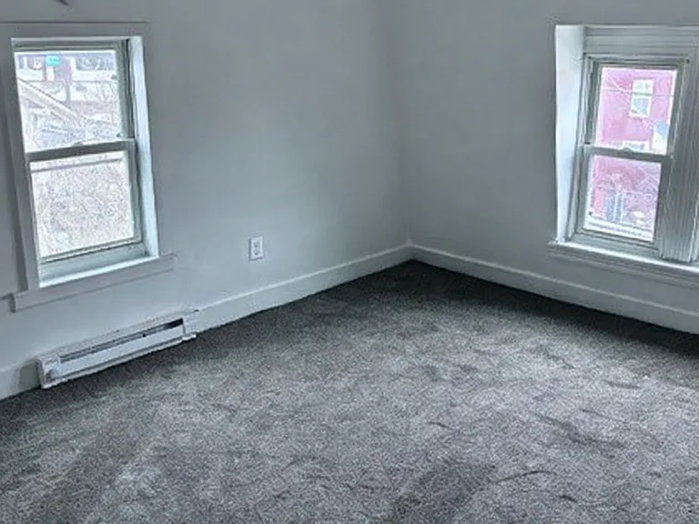 744 Columbia Ave — Photo 9