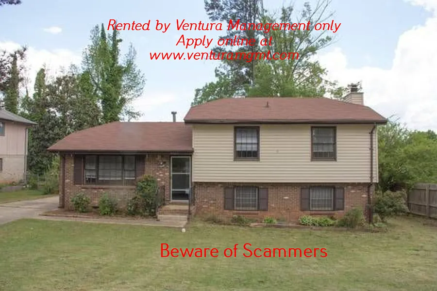 8423 Magnolia Dr