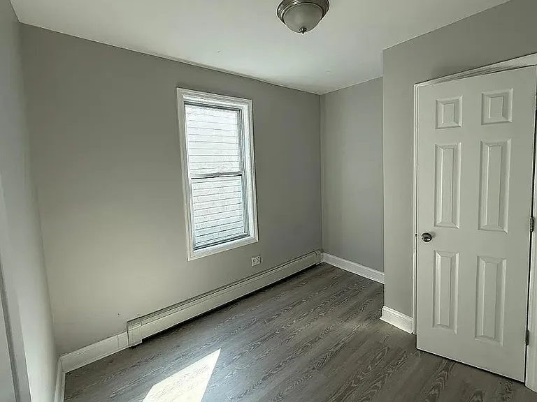 804 S 16th St #3 — Photo 20