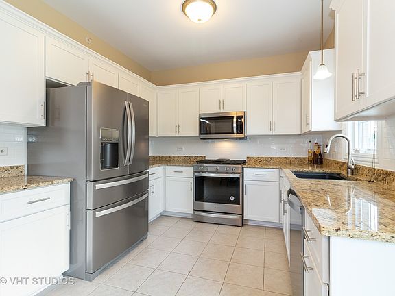 4th image of 16082 Penny Ln