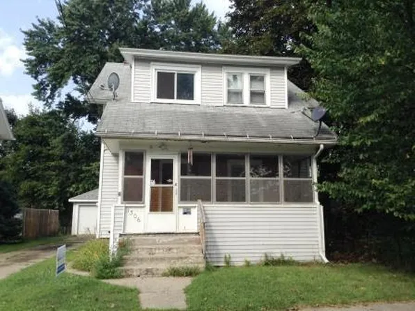 1306 S Jackson St, Jackson, MI 49203