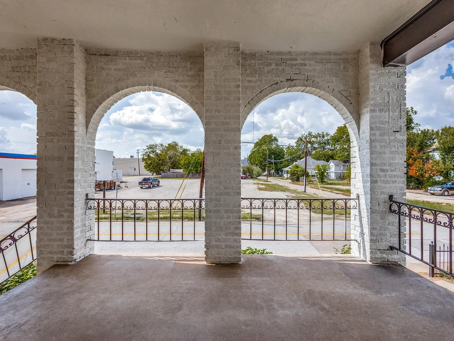 2 bed, 1150 sqft, $1,050 — Photo 3