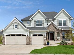 45 Monarch Way, North Oaks, MN 55127