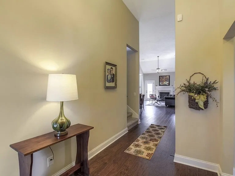 7913 Kirkfield Dr — Photo 16