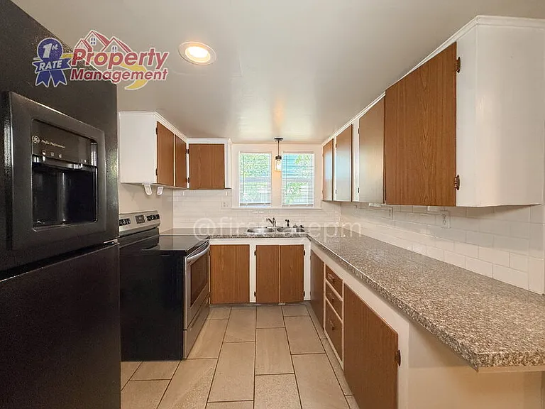 7145 W Petrie St — Photo 10