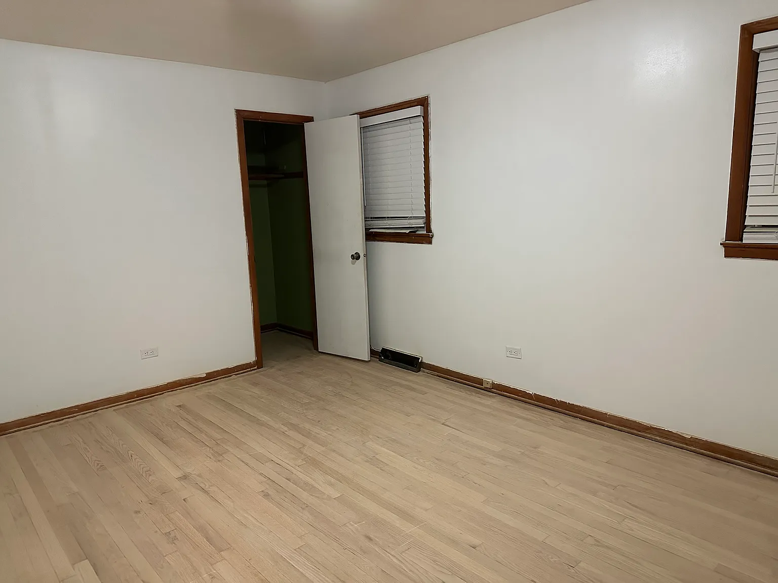 3 bed, 1.5 bath, 1250 sqft, $2,200 — Photo 3
