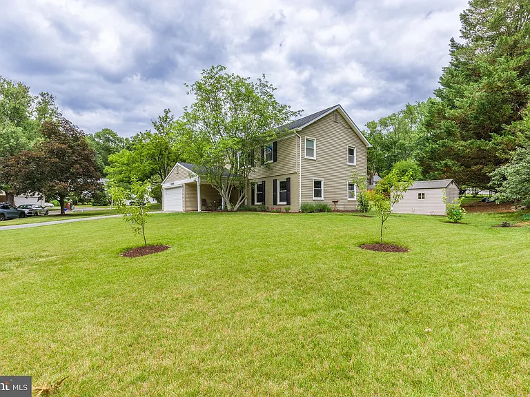 15005 Narrows Ln — Photo 37