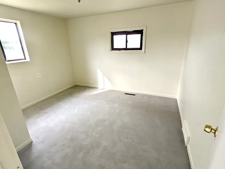 3341 Richfield Rd — Photo 2