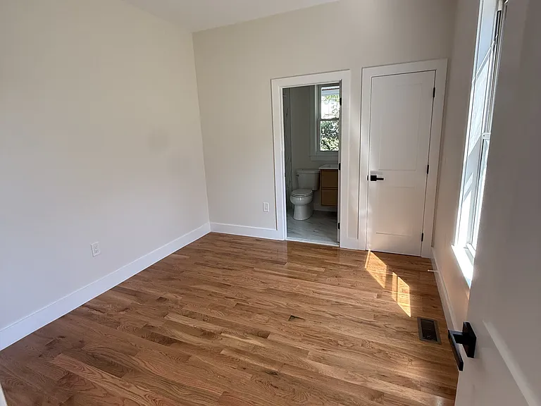 5 Walnut Ave #1 — Photo 7