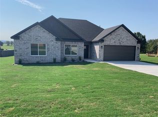 803 Trisha Ln, Prairie Grove, AR 72753