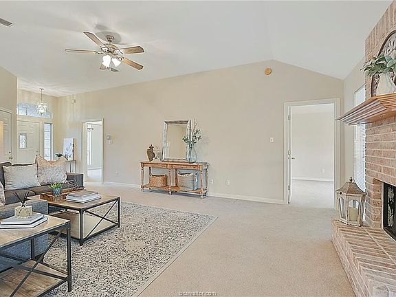5th image of 3701 Marielene Cir