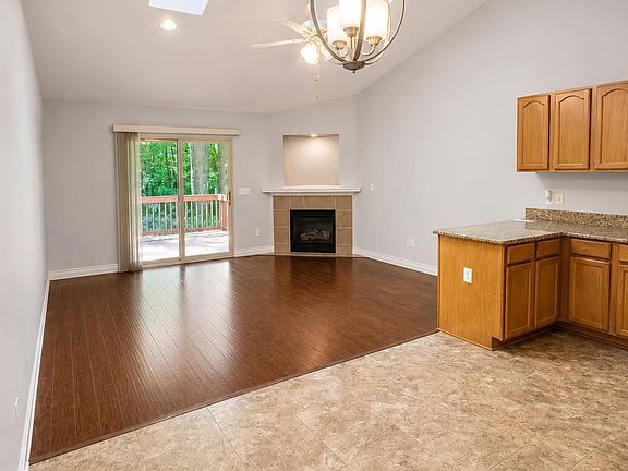 4th image of 9662 Nook Rd