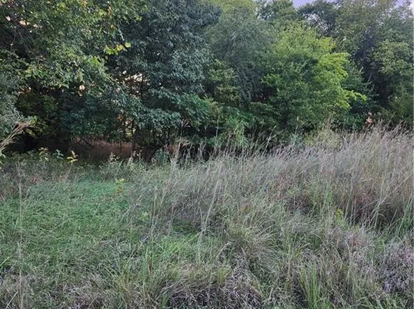 45 Holly Ln, Linn Valley, KS 66040