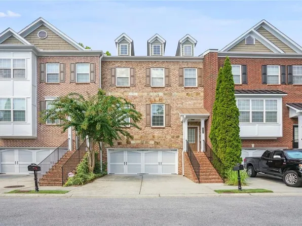 3470 Kiveton Dr, Peachtree Corners, GA 30092