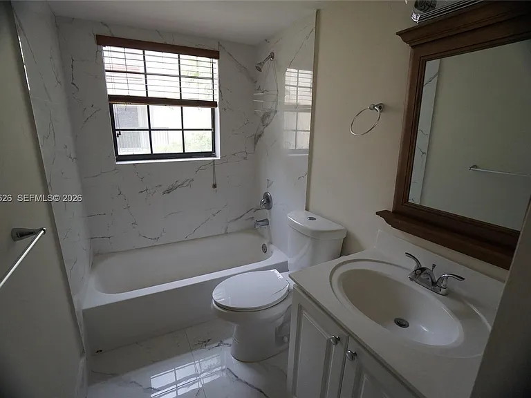 13015 SW 88th Ter S #201-B — Photo 16