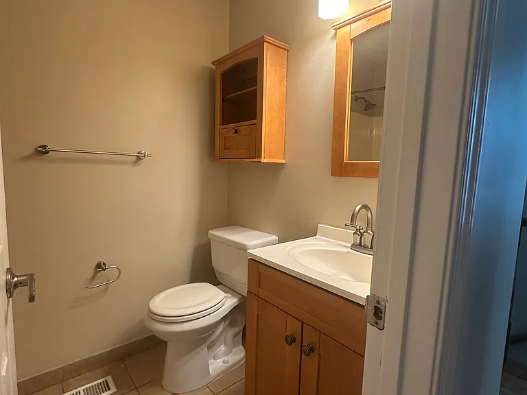 2nd Floor Guest Bathroom