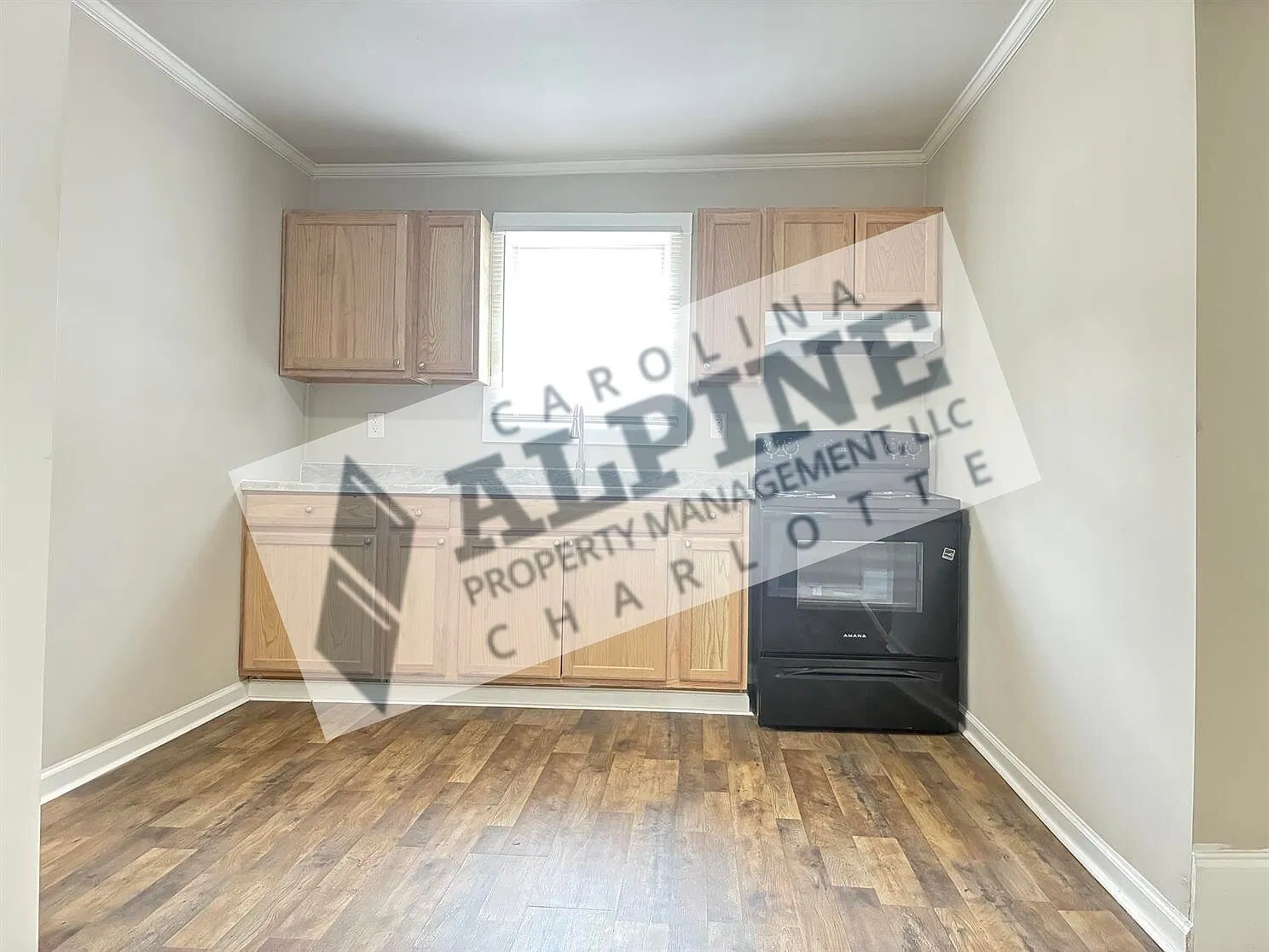 320 E Sumter St — Photo 4
