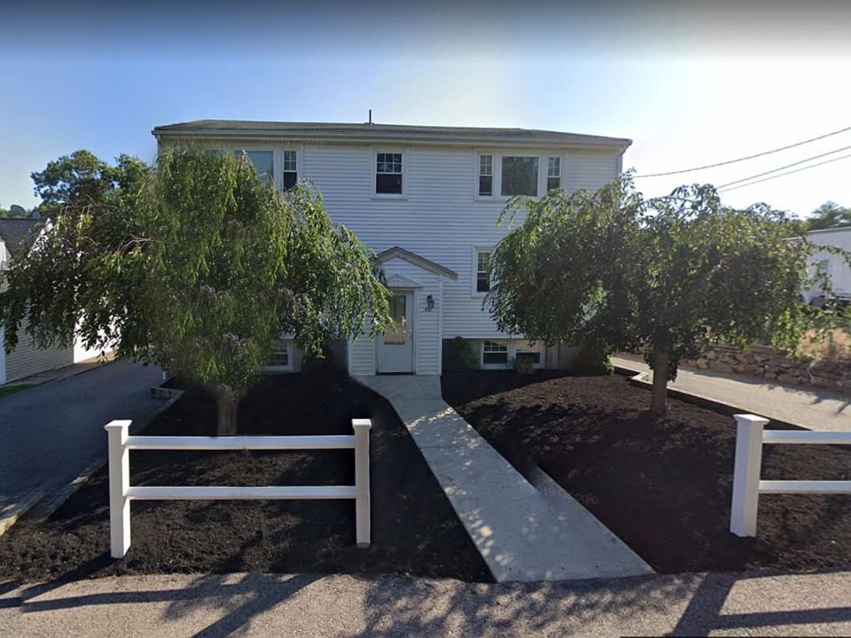 1st image of 60 Bates Ave APT 3