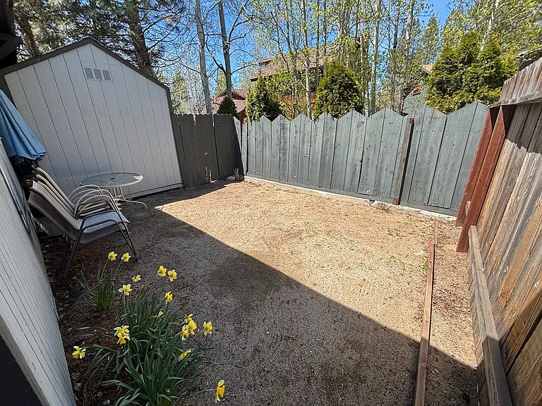 Greenwood Rd 4091 — Photo 31