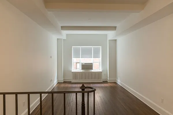 Rented by Stonehenge NYC LLC | media 10