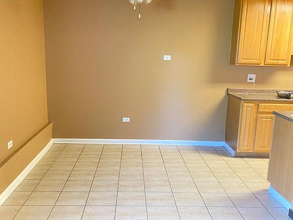 3rd image of 655 Deepwoods Dr APT 1D