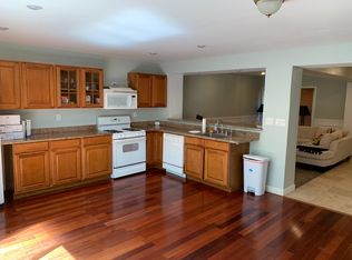 2357 Southgate Sq, Reston, VA 20191