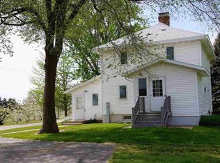 2722 Williams Dr, Stoughton, WI 53589