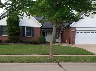 1840 Spring Beauty Dr, Florissant, MO