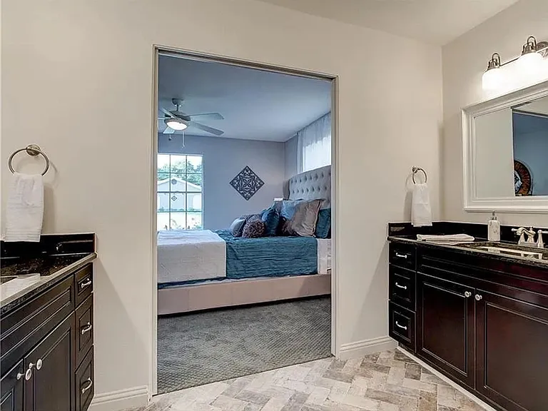 413 W Pleasantview Dr — Photo 17