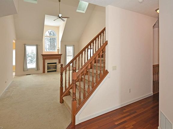 2nd image of 3342 Gated Ct