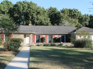 1608 Fox Hall Rd, Savannah, GA 31406