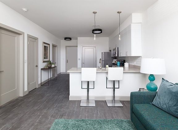 4th image of 303 McMechen St #101