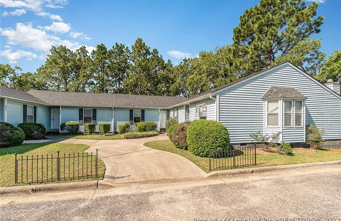 596 Countrytown Dr — Photo 2