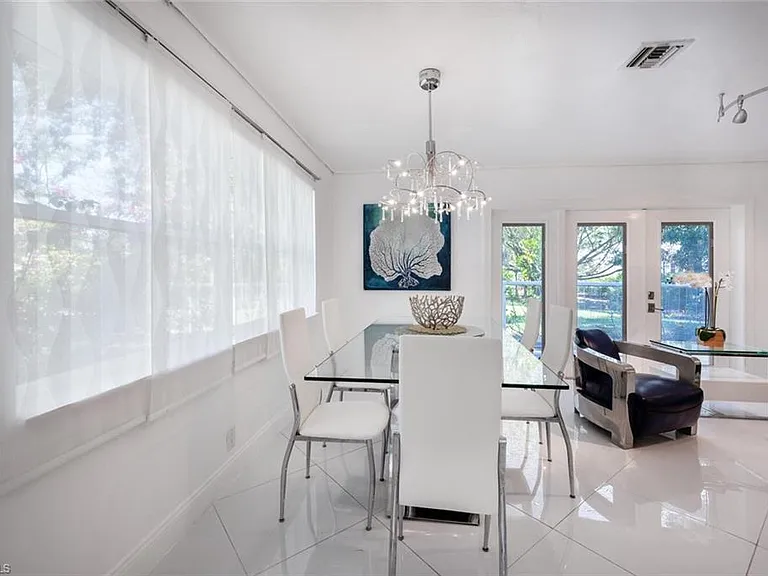 5940 English Oaks Ln — Photo 19