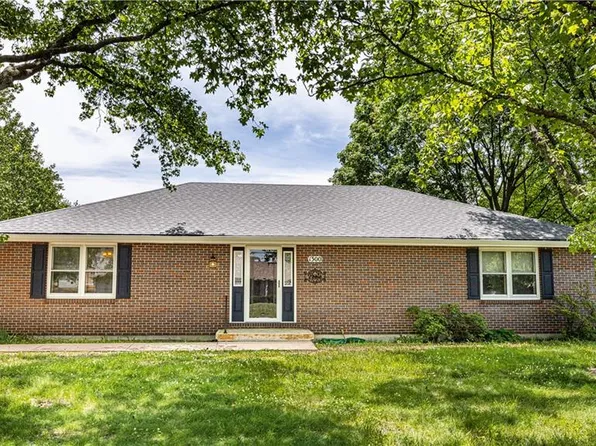 1300 Chapel Dr, Harrisonville, MO 64701