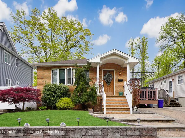 145 Miles Ave, Staten Island, NY 10308