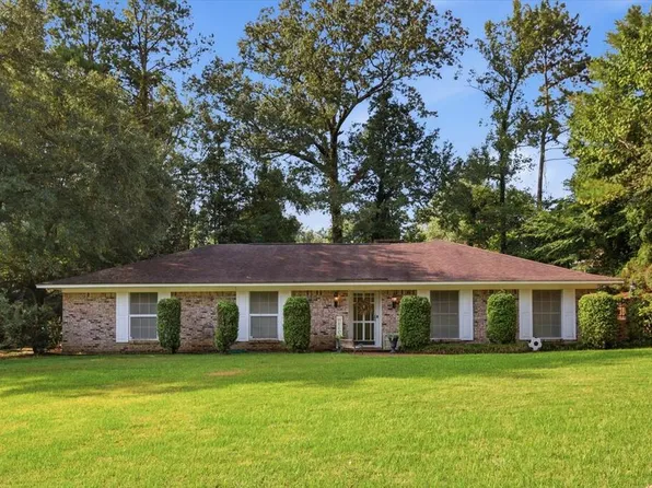 400 Inglewood Dr, Vicksburg, MS 39180