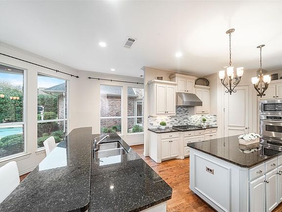 5th image of 5207 Buena Vista Dr