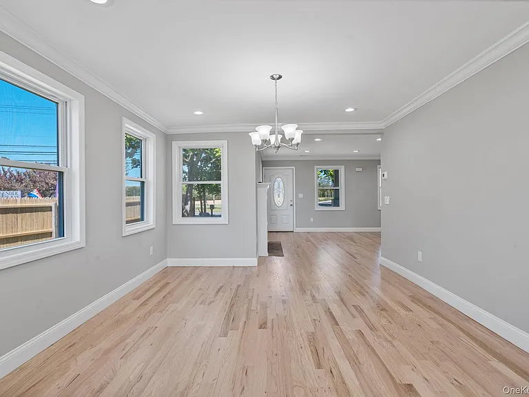 7600 Main Rd #1B — Photo 12
