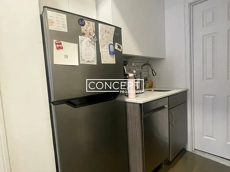 270 Newbury St #2CP — Photo 3