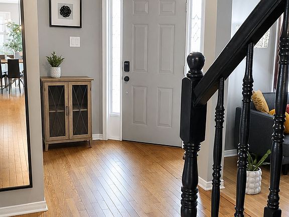 2nd image of 55 Bramblegrove Cres