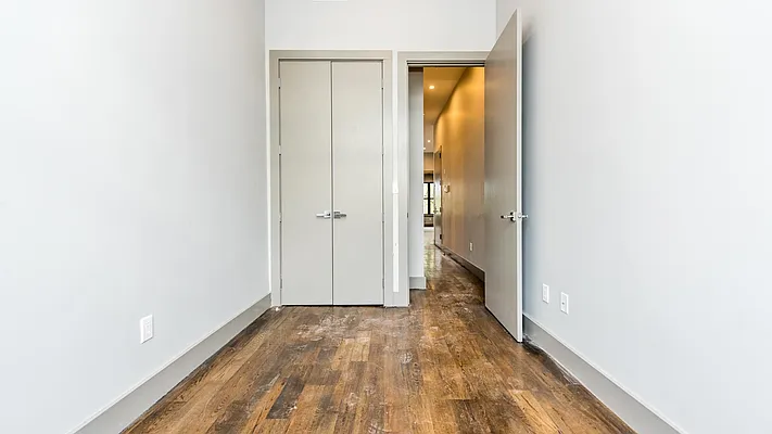 Rented by Nooklyn NYC LLC | media 18